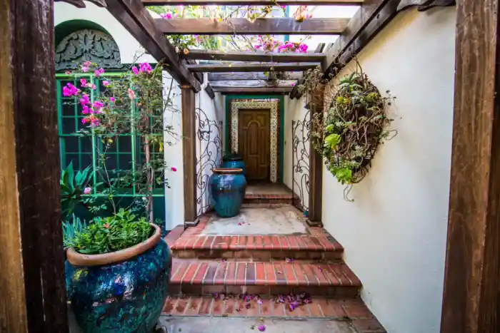 CPR_exterior-walkway-1024x683