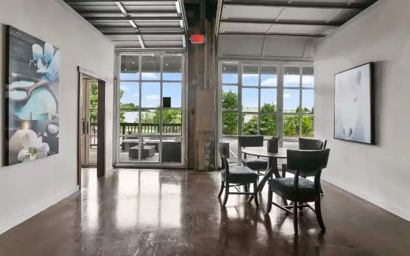 fvwwpyellaovtufw9p8y