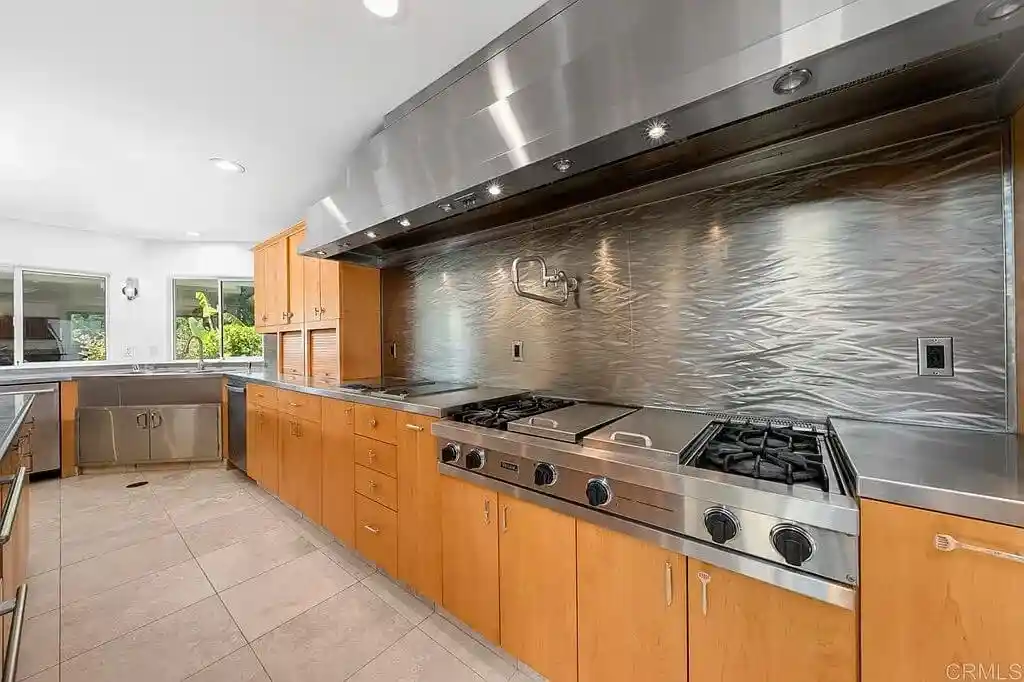 q3uixde83mgj0l7h7icf