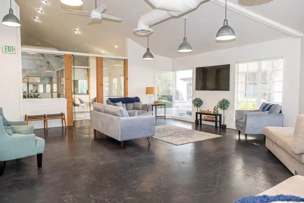 tjhrcwnvrev848uhenfg