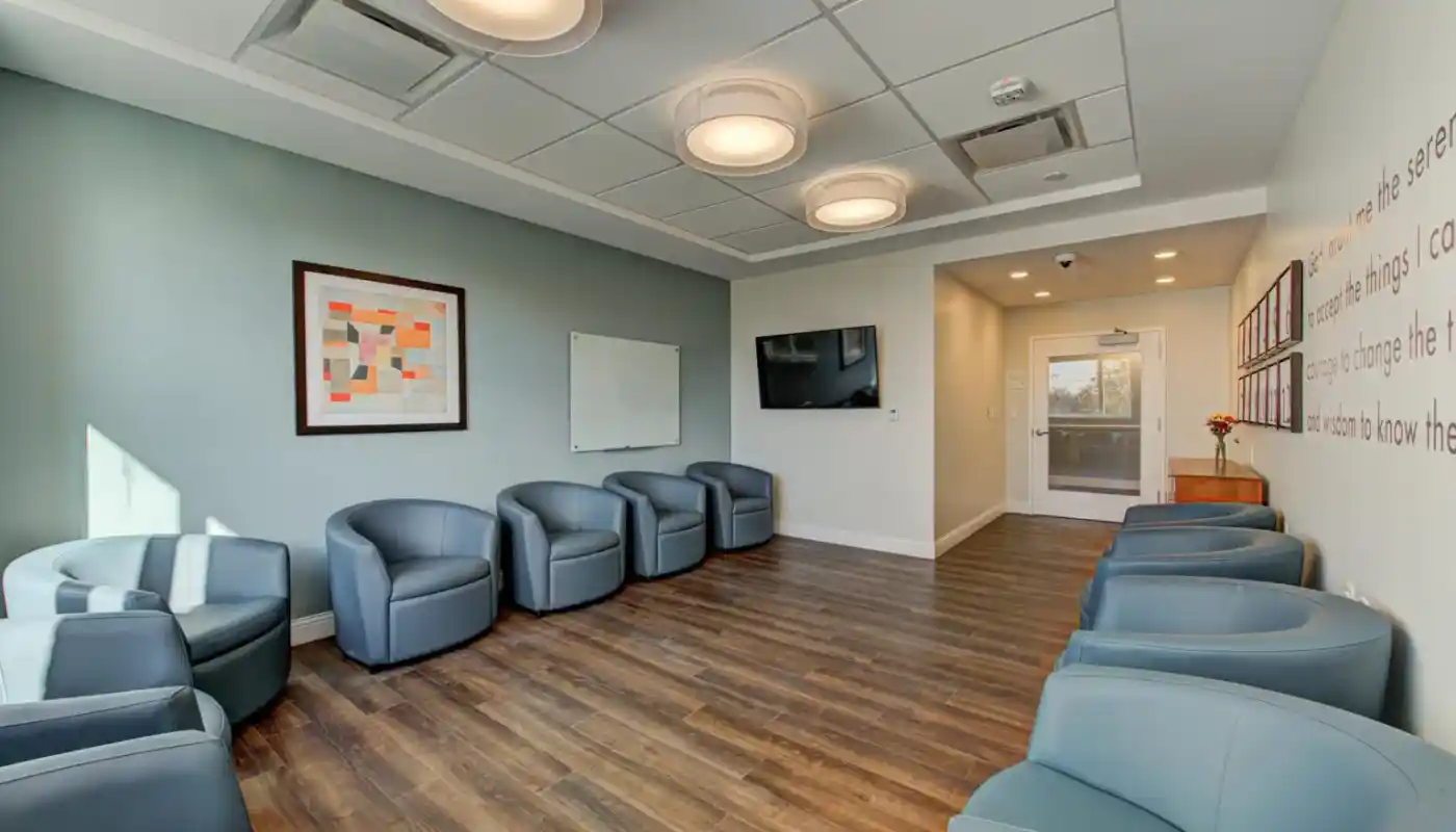 mkm38unui9gixcazqd00