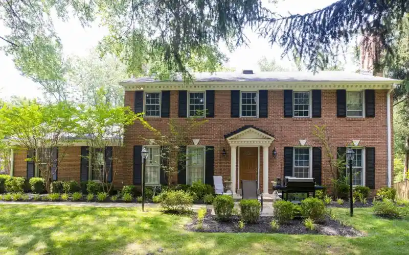 cljdcjzzdp8bisgeiwa4