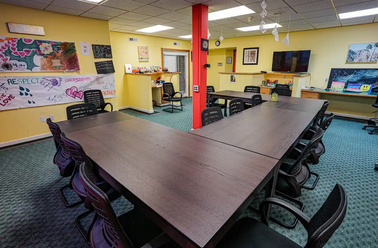 fzmq5btgtkopqjr05wai