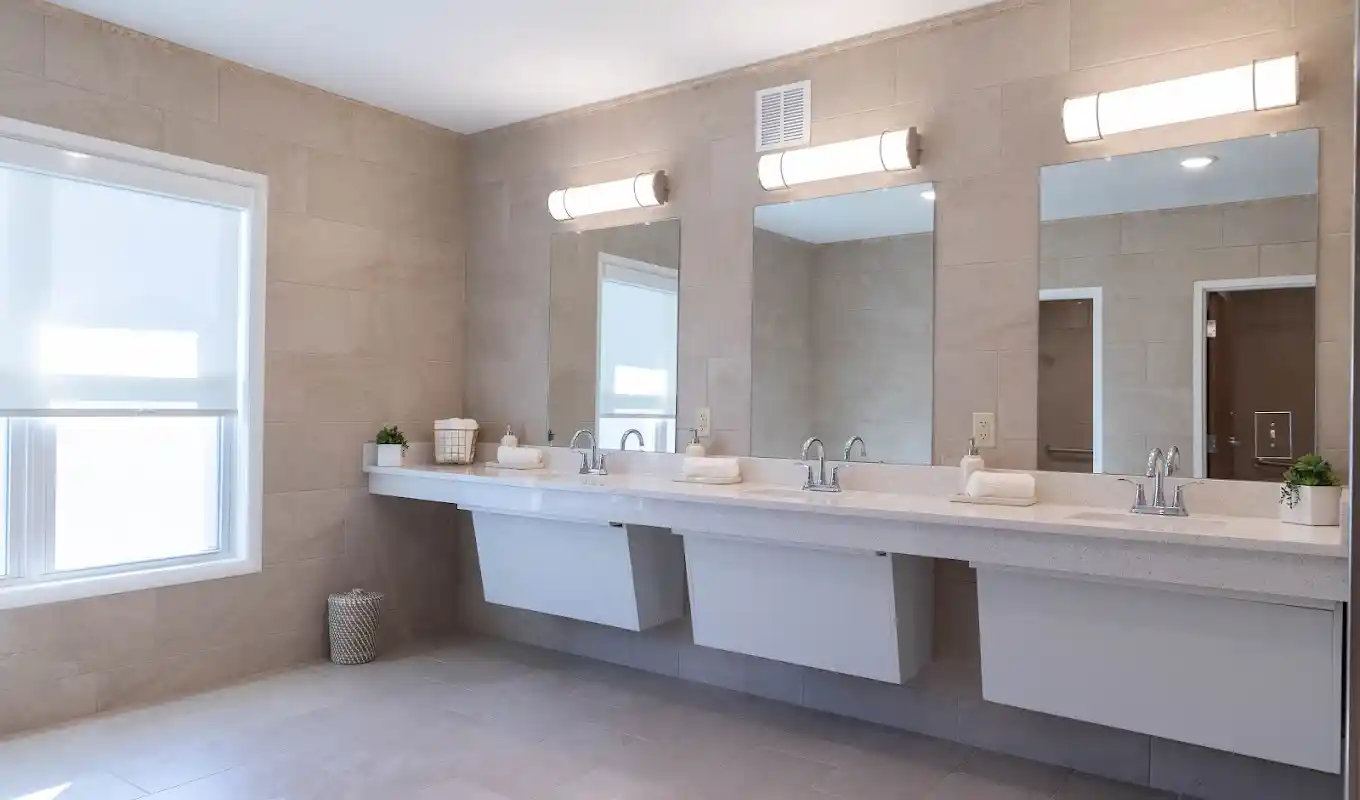 qlydtyoy080um6kdqs7t