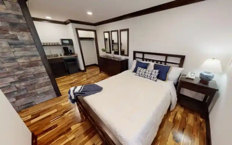 udh78f0kjhbeiihqp0th