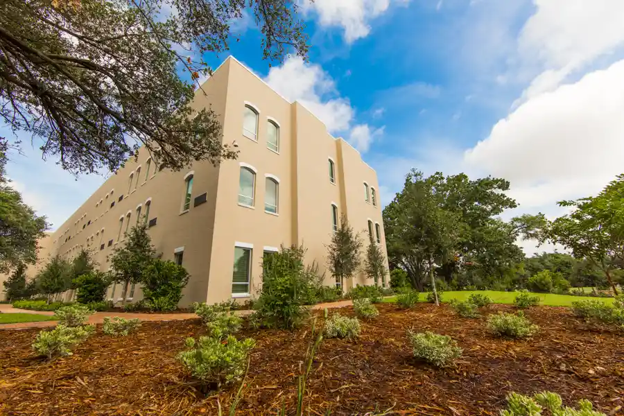 waer5ufiqgoz4977c2j2