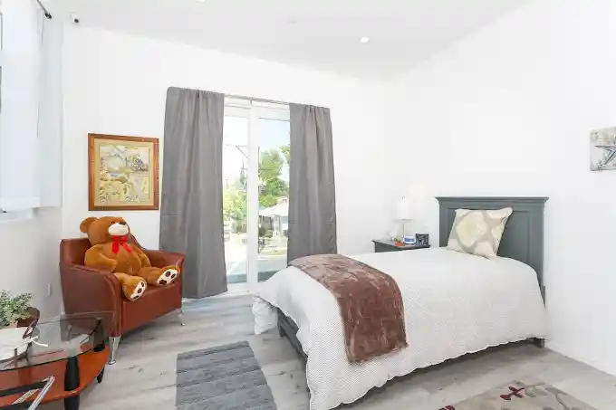 c4x2mpusyqckmmcqe0zz