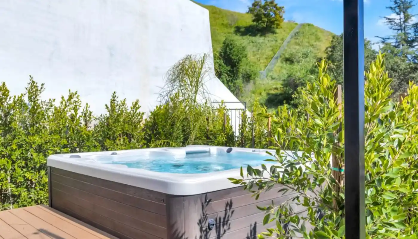 cnuktfmvi8xmeow6am2k