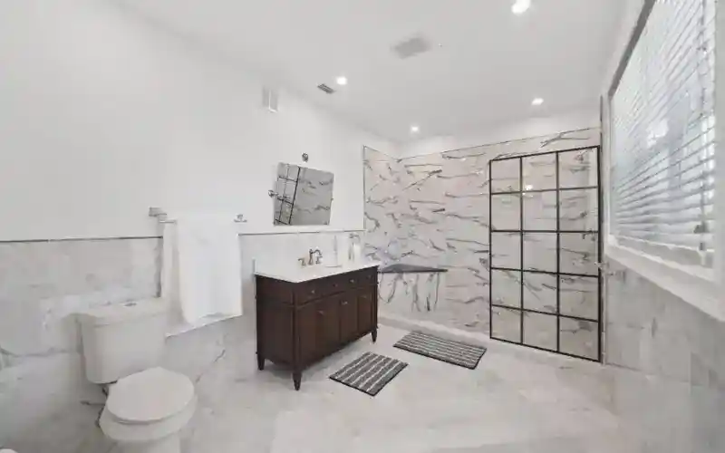 f225hmzhnmropqearsak