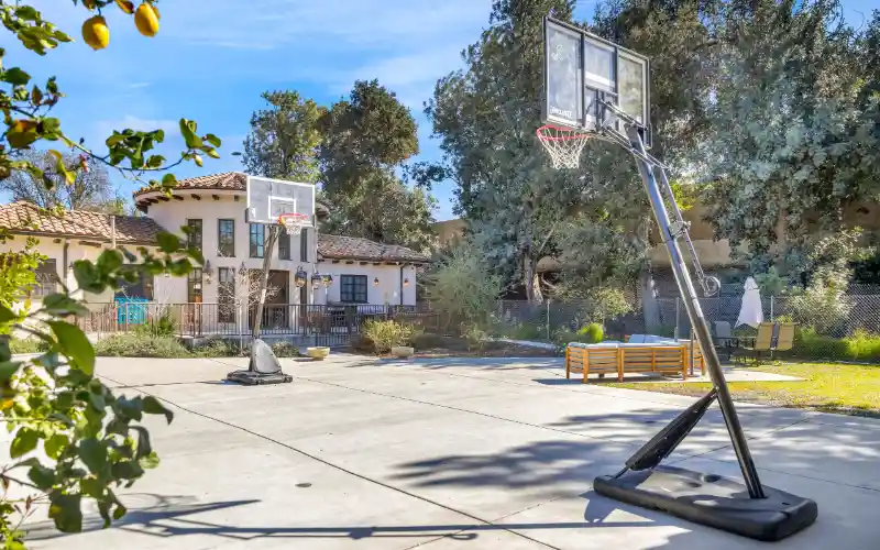 h1enudb6bbnfdxijk57t