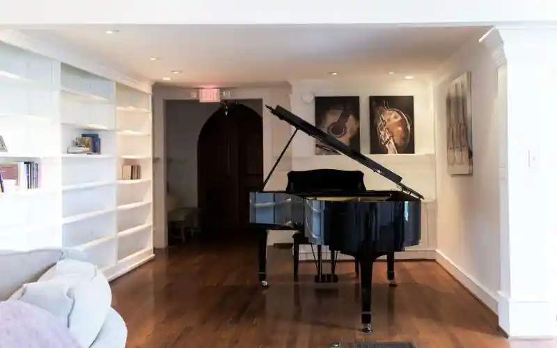 rrqahv4ceffloteknq4d