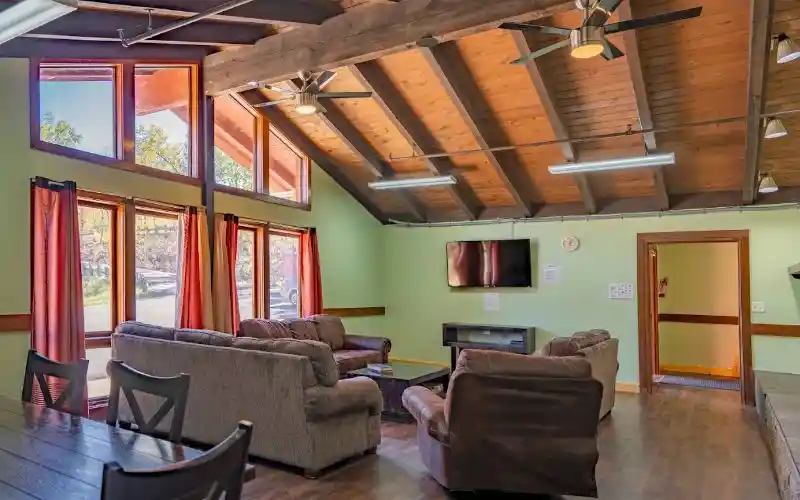 si4rysozb18ys8n8c8tr